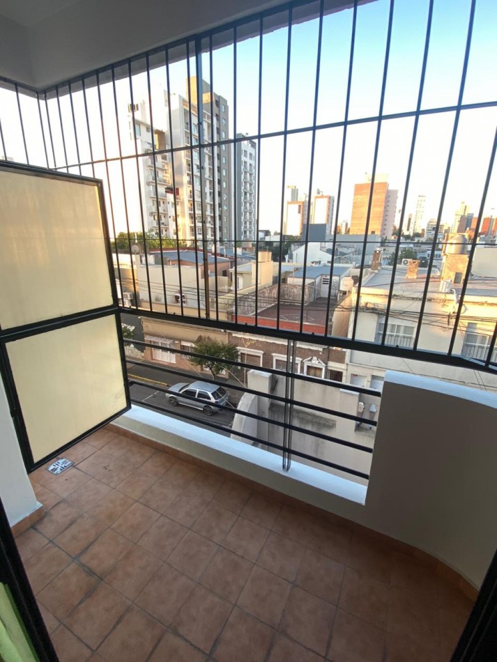 VENTA DE DEPARTAMENTO DE 2 DORMITORIOS EN ZONA CENTRO DE LA CIUDAD DE SANTA FE.