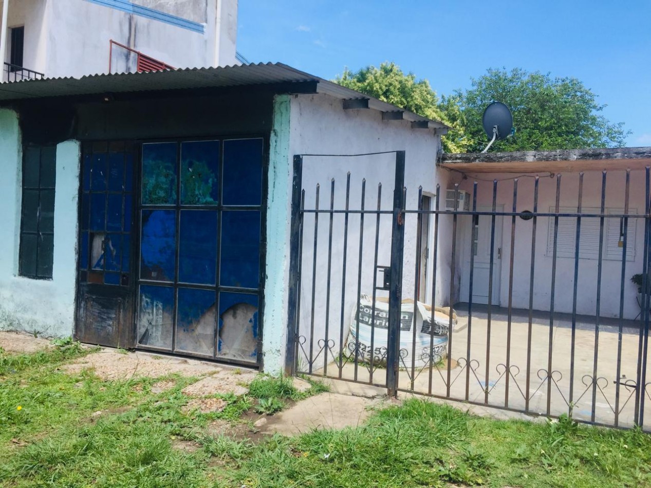 VENTA DE CASA TRES DORMITORIOS .
