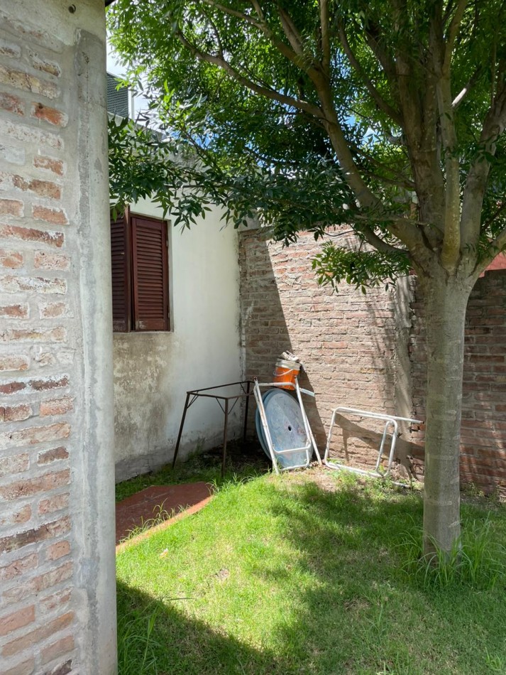 VENTA DE HERMOSA CASA UBICADA EN CALLE INTENDENTE BLANDA A METROS DE PROVINCIAS UNIDAS