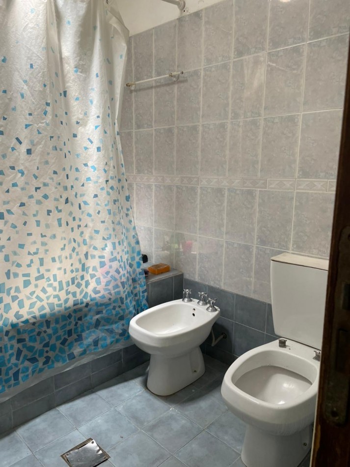 VENTA DE HERMOSA CASA UBICADA EN CALLE INTENDENTE BLANDA A METROS DE PROVINCIAS UNIDAS