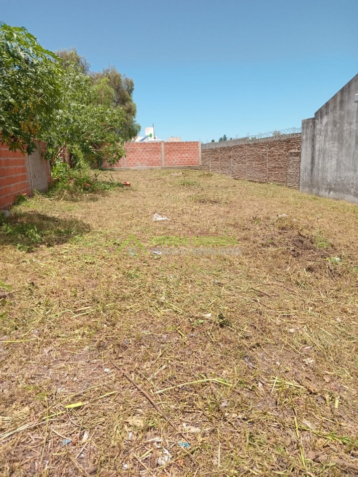 VENTA DE TERRENO A METROS DE AVENIDA CIRCUNVALACION.