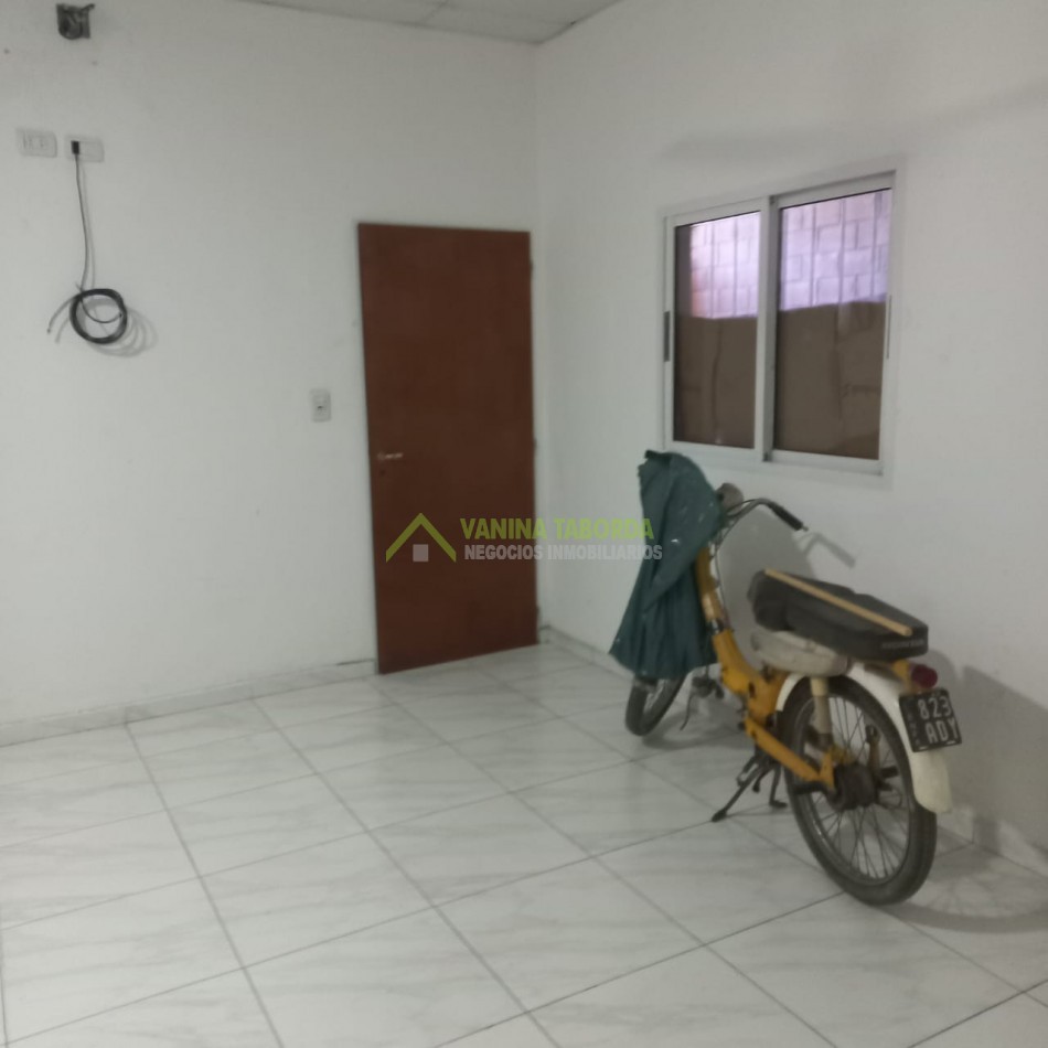 GALPON en Alquiler + Departamento- Zona Av. Churruarin y Acceso Norte