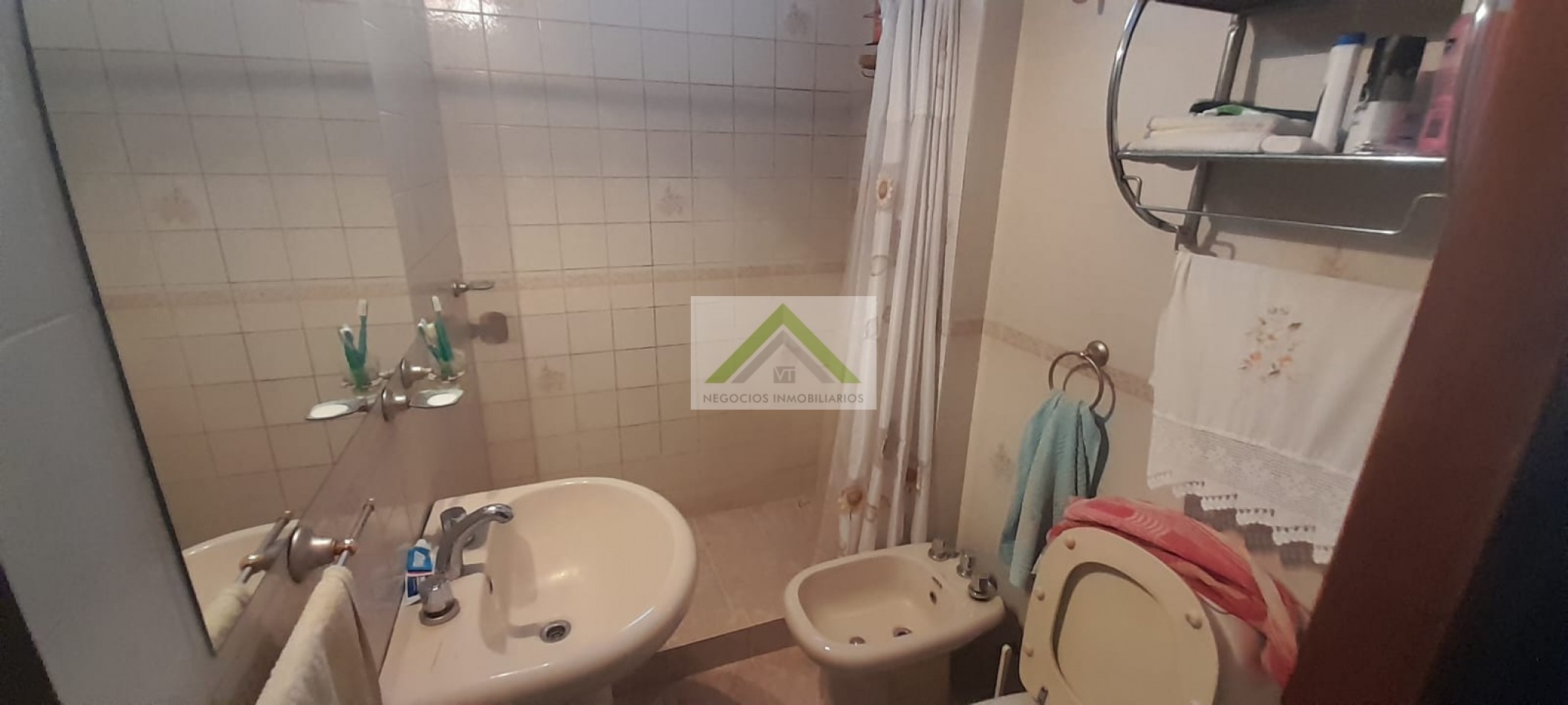 VENTA DE CASA DE DOS PLANTAS EN ZONA SAENZ PEÑA