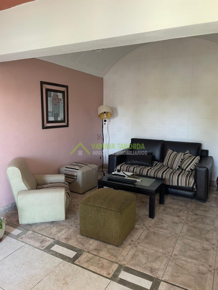 VENTA CASA AMPLIA, APTA CREDITO EN DIAMANTE