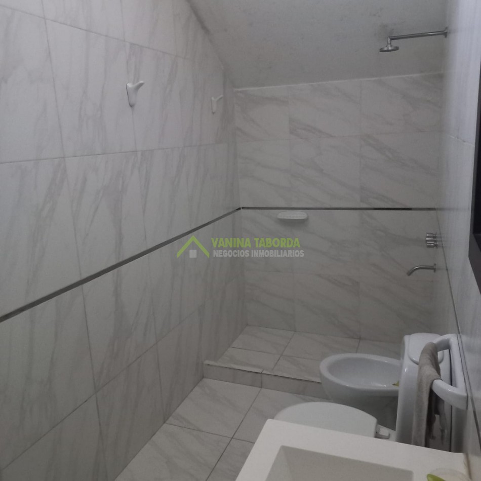 GALPON en Alquiler + Departamento- Zona Av. Churruarin y Acceso Norte