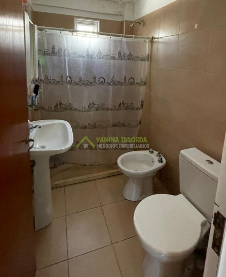 VENTA Departamento  1 dormitorio calle Colon