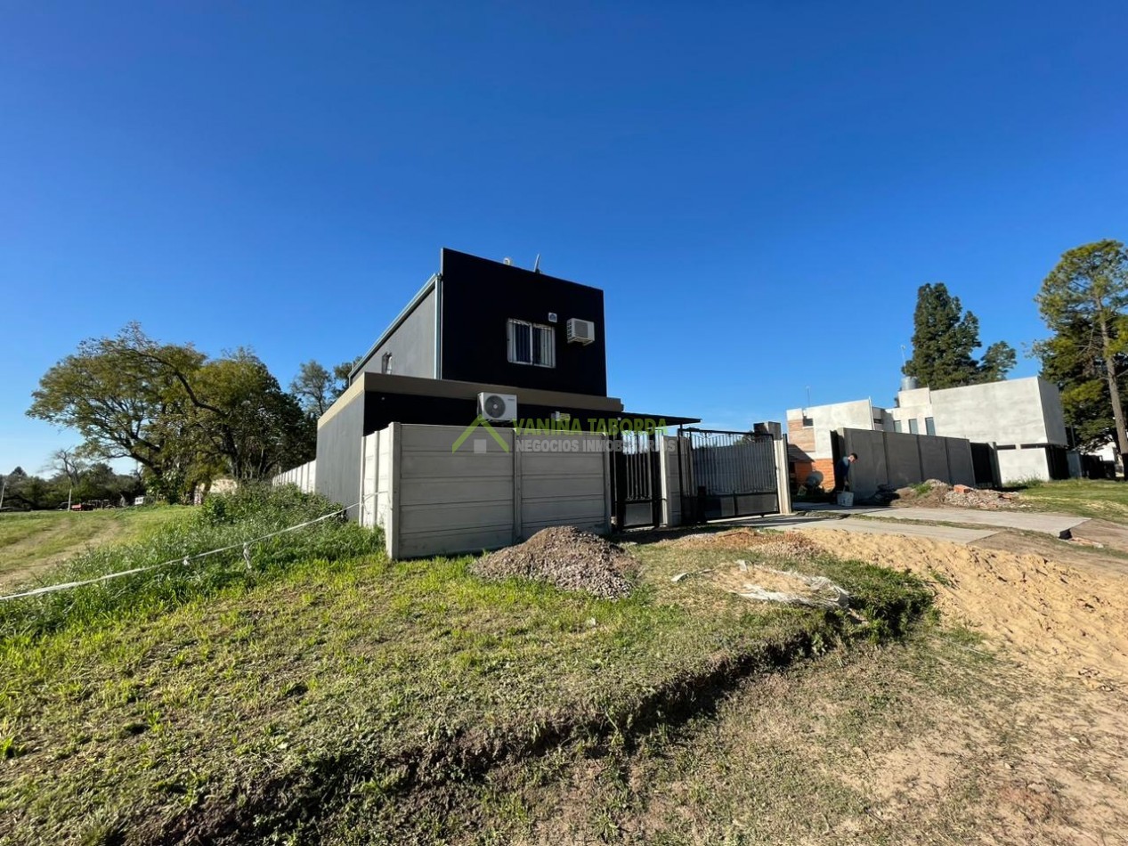 HERMOSA CASA DE 3 DORMITORIOS EN VENTA