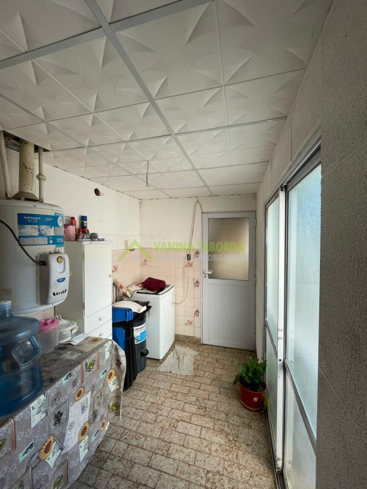 VENTA CASA AMPLIA, APTA CREDITO EN DIAMANTE