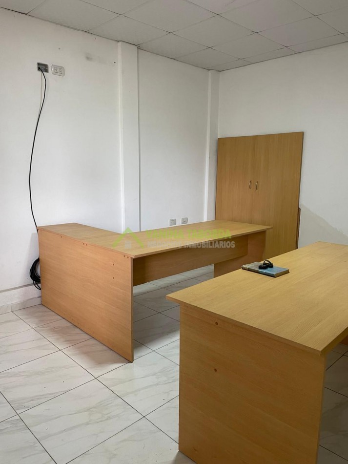 GALPON en Alquiler + Departamento- Zona Av. Churruarin y Acceso Norte