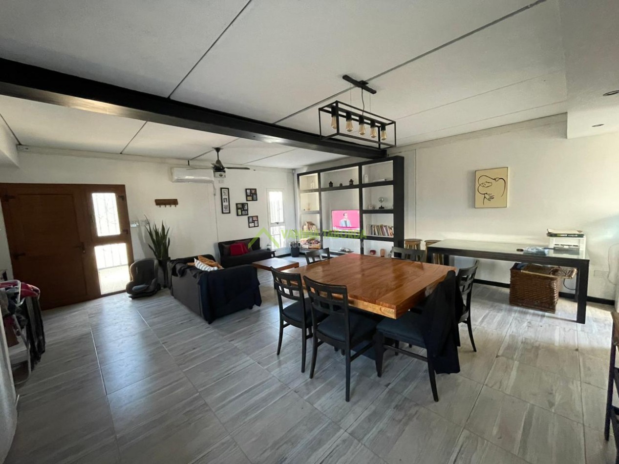 HERMOSA CASA DE 3 DORMITORIOS EN VENTA