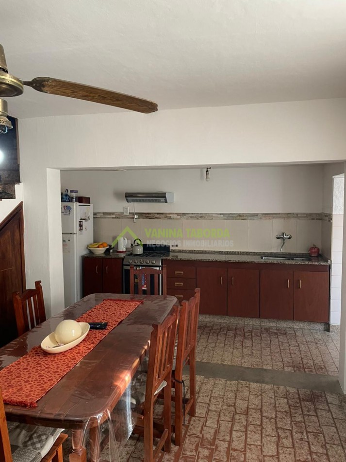 VENTA CASA AMPLIA, APTA CREDITO EN DIAMANTE
