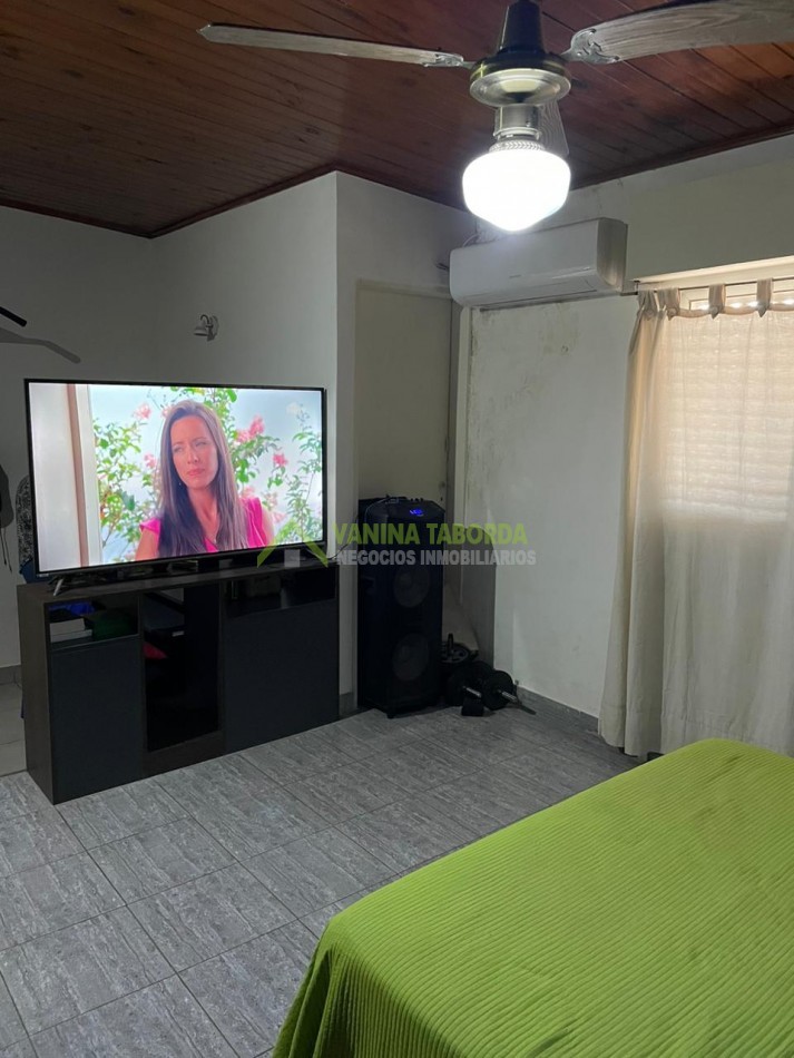 VENTA CASA AMPLIA, APTA CREDITO EN DIAMANTE