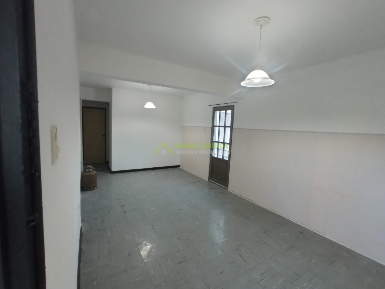 Venta de Departamento en centro ciudad de Crespo