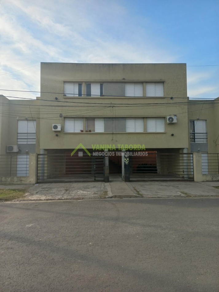 VENTA Monoambiente +Cochera Zona Facultad Oro Verde