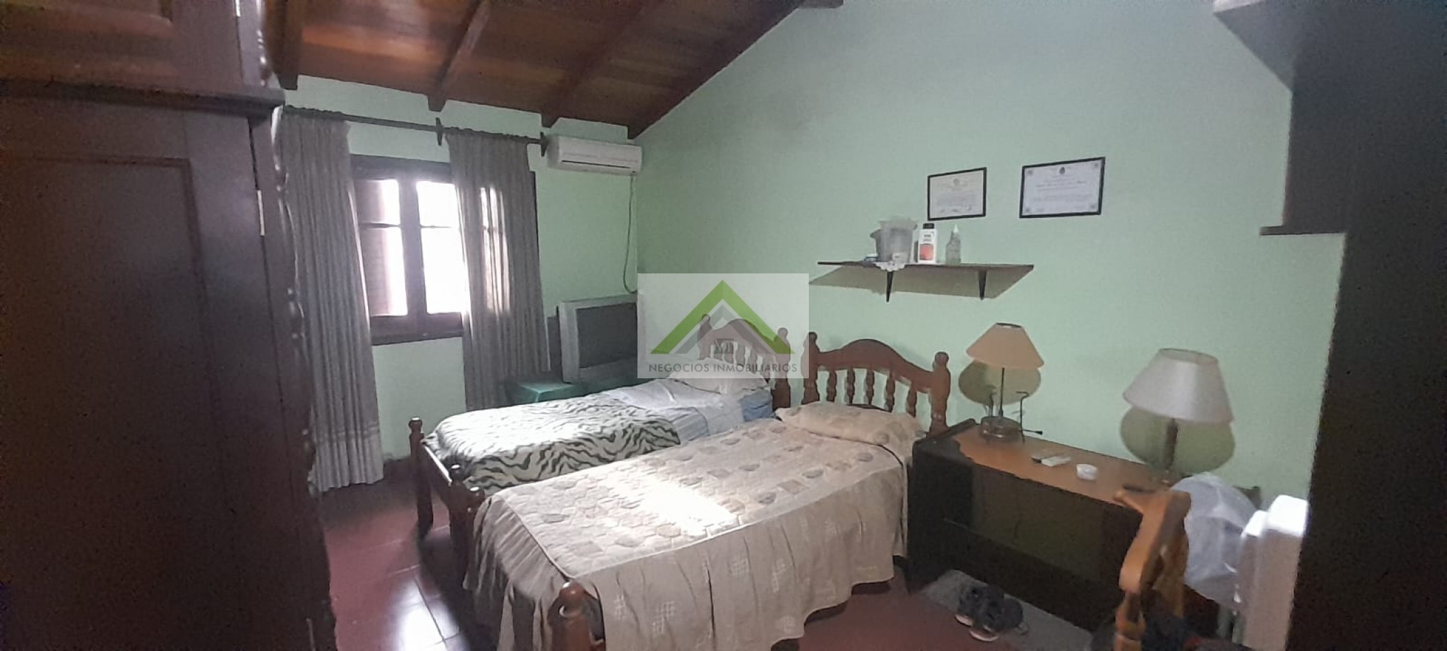 VENTA DE CASA DE DOS PLANTAS EN ZONA SAENZ PEÑA