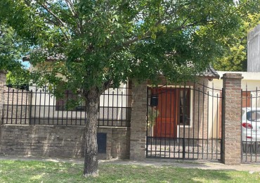 VENTA DE HERMOSA CASA UBICADA EN CALLE INTENDENTE BLANDA A METROS DE PROVINCIAS UNIDAS