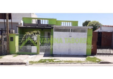 VENTA DE CASA 2 DORMITORIOS APTA A CREDITO.
