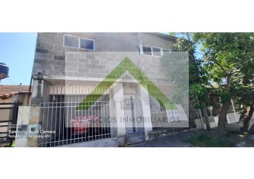VENTA CASA DOS DORMITORIOS ZONA GDOR CRESPO